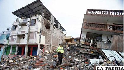 Terremoto que se vivió en Ecuador el pasado año