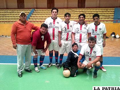 HA, equipo que participa en el fútbol de salón obrero