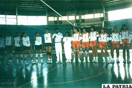Sus primeros pasos en competencias nacionales a principios de los 90