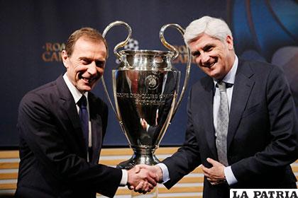 Emilio Butragueño y Clemente Villaverde, estuvieron en el sorteo