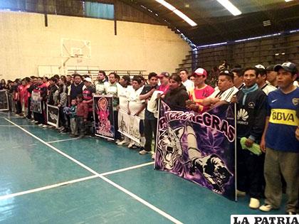 La inauguración se realizó con la concentración de los equipos participantes