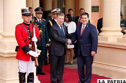 Presidentes de Colombia y Paraguay se reunieron