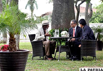 Actor Morgan Freeman se reunió con Morales /ABI