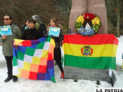 El sentimiento de amor por la patria Bolivia se siente en todos lados del mundo
