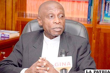 El canciller de Guyana, Carl Greenidge