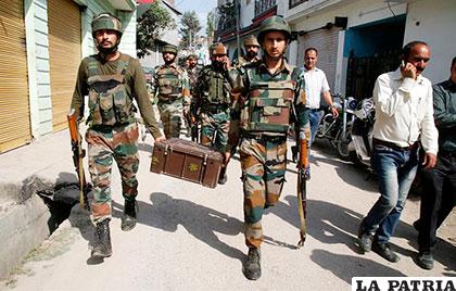 Los enfrentamientos en Cachemira, India dejaron varios muertos