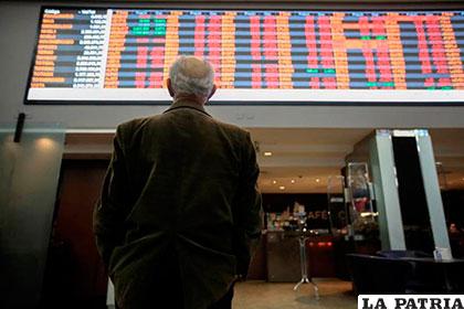 Hacia las 14.00 hora local (17.00 GMT), la moneda norteamericana subía un 0,74 % y se vendía 3,369 reales, tras haber cerrado a 3,344 reales la víspera