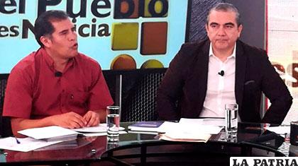 El director nacional de Límites, Camilo Carvajal, y el viceministro de Autonomías, Hugo Siles /ANF