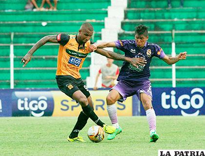 La acción del partido en el cual venció Destroyers 2-0 /APG