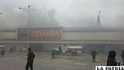 Incendio en Fidalga el pasado 26 de marzo /Los Tiempos