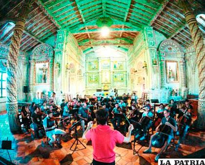 La orquesta interpretó por primera vez después de casi dos siglos una sinfonía del peruano Pedro Ximénez de Abril Tirado