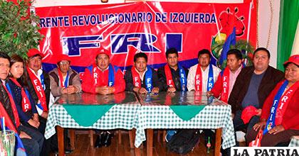 Directiva y algunos miembros del FRI Oruro