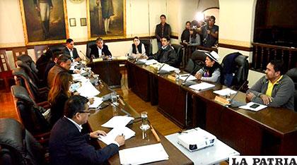 La sesión del Concejo Municipal de Cochabamba /LOS TIEMPOS
