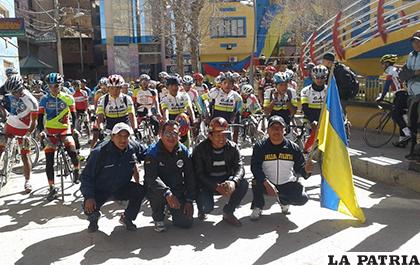 Ciclistas de Huanuni esperan ser anfitriones en el torneo nacional /cortesía Iván Mamani