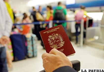 En los últimos meses, los emigrantes venezolanos que no disponían de esa documentación habían obtenido sólo prórrogas /EL NUEVO HERALD