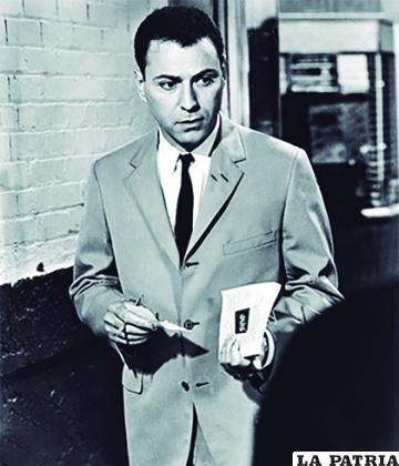 Alan Arkin Singer