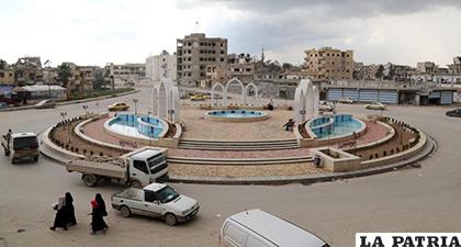 La Plaza del Paraíso de la ciudad siria de Al Raqa, que en otrora era el centro ejecuciones del Estado Islámico /yimg.com