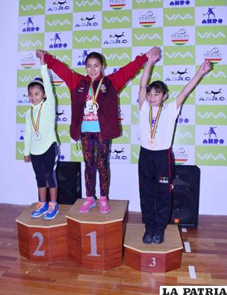 Nashira Ríos se consagró campeona en la Sub-10 B /Reynaldo Bellota - LA PATRIA