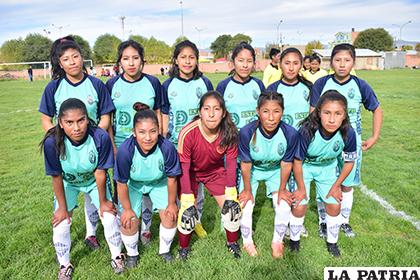 Las integrantes del plantel Haat FC pretenden hacer una buena campaña en el torneo /Reynaldo Bellota - LA PATRIA