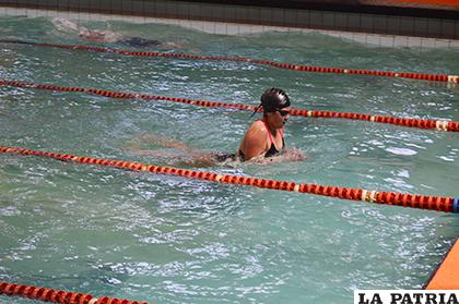 Los nadadores orureños mostraron un buen rendimiento en el selectivo local / LA PATRIA