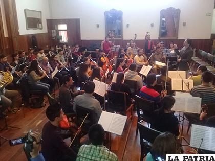Orquesta Bolivia Joven en su ensayo general /LA PATRIA