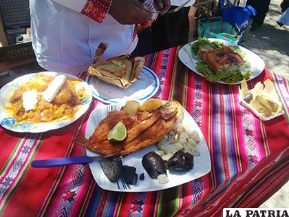 Comida de Semana Santa con las Warmis Yanaparikuna /LA PATRIA