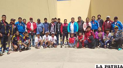 Los deportistas que participaron en el torneo intermunicipal /Cortesía Gonzalo Miranda