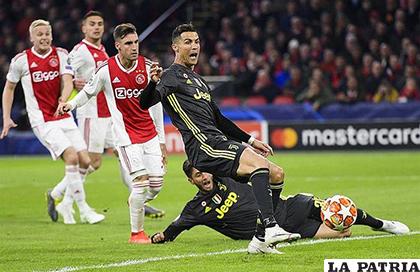 En la ida empataron 1-1 en Ámsterdam /ojo.pe