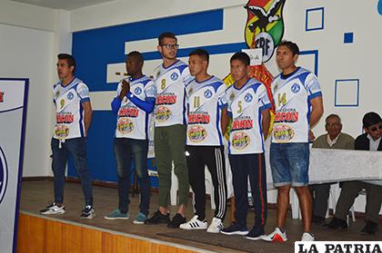 Los refuerzo de Deportivo Escara para el torneo local /Alex Zambrana LA PATRIA