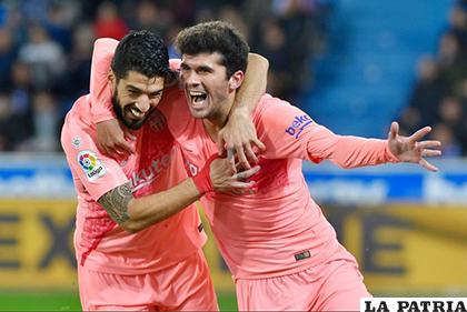 Aleñá y Suárez ambos anotaron para el Barcelona en el triunfo ante el Alavés /as.com