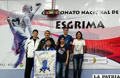 Delegación que fue en representación de la Asociación Municipal /cortesía Solange Herrera