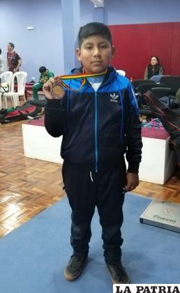 Osmar Chuquimia obtuvo el bronce para Oruro /cortesía Solange Herrera