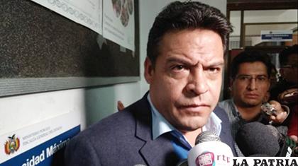El alcalde Luis Revilla en el Ministerio Público de La Paz/ ANF