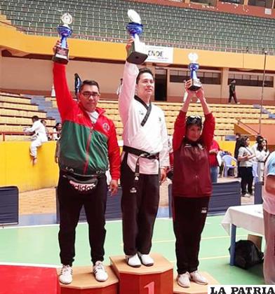 Tercer lugar a nivel nacional en kyorugi y poomsae para Oruro/ cortesía Henry Pillco