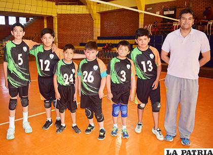 La representación e Omoya Voley debutó con triunfo en el certamen /Reynaldo Bellota - LA PATRIA