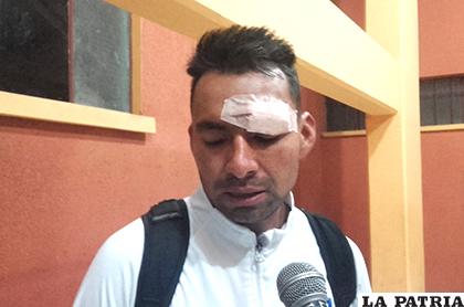 El jugador de San José luego de la sutura que le realizaron en la frente /Cortesía Orlando Torres