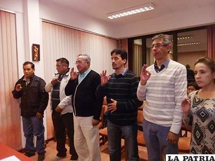 Juramento del nuevo directorio