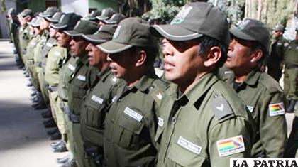 Efectivos de la Policía Boliviana/ Internet