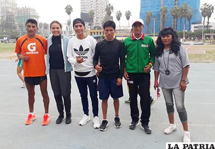 Atletas orureños que asistieron al campeonato de Perú/cortesía Nemia Coca