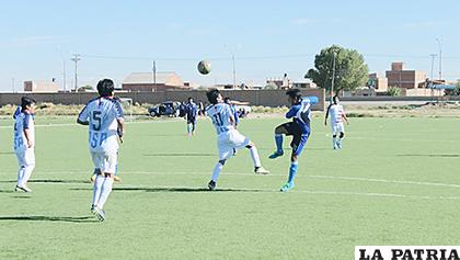 Se avizora un retorno complicado del torneo Agremiación de Exfutbolistas /LA PATRIA /archivo