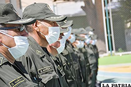 Los funcionarios policiales tendrán acceso a implementos de bioseguridad /LA PATRIA