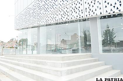 La piscina fue inaugurada en febrero pasado de forma provisional /LA PATRIA /archivo