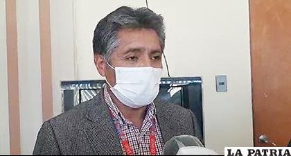 El director del Sedes, Henry Tapia, informó sobre los nuevos casos en Oruro /LA PATRIA

