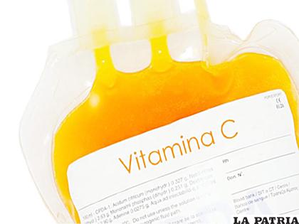 (*) Médico Cirujano Estético en Escencia Spa Médico Ltda. - Dirección: Bolívar 
Nº 440 entre Potosí y 6 de Octubre (Favor tocar el timbre) 
Reservas al 5210229 - 60413300 - Oruro - Bolivia