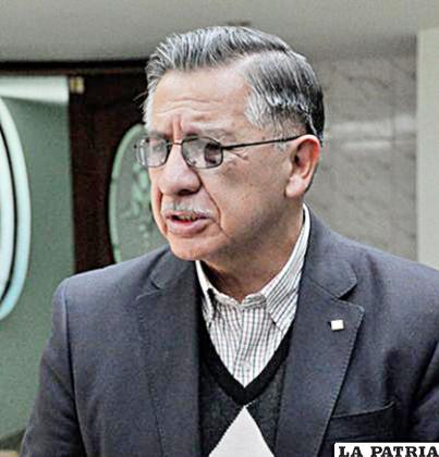 El analista, Carlos Sandy se refiere a los conflictos que se tendrán por la caída del precio del petróleo /LA PATRIA /Archivo