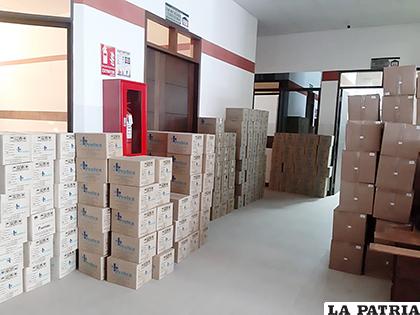 Parte de los insumos de bioseguridad que recibió la CNS en las recientes horas /CNS