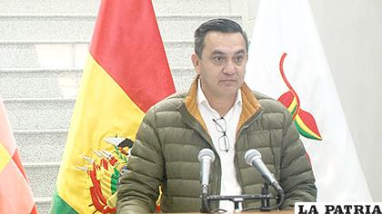 El ministro Núñez informó que se citó a la reunión a los representantes de medios escritos /ABI
