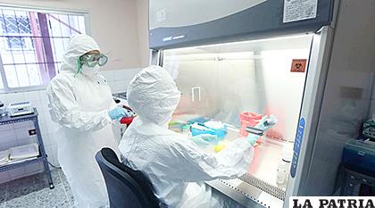 Las laboratoristas piden insumos de bioseguridad /LTV
