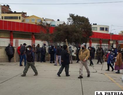 Las protestas las realizaron en predios de la exterminal /LA PATRIA