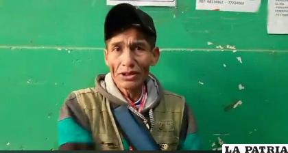 El corresponsal, Franklin Guzmán Zambrana, aparece en una entrevista en Radio FM Bolivia, horas después de su liberación /Radio FM Bolivia
